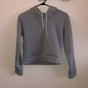 Crop top grey sweatshirt